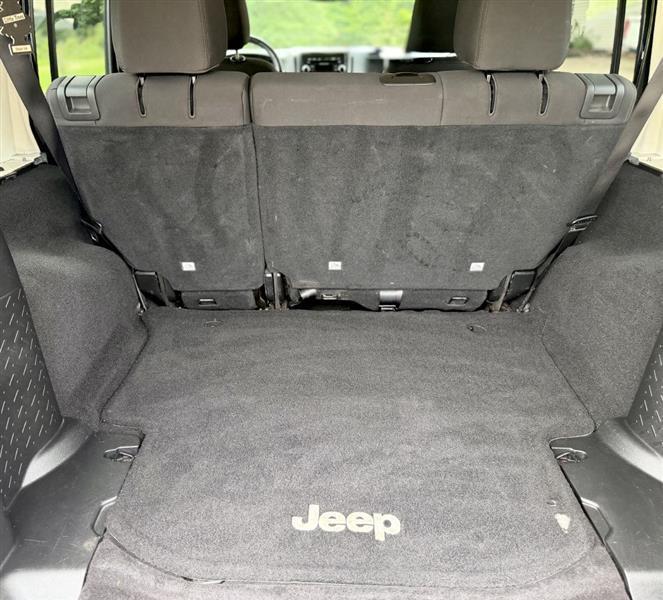 Jeep Wrangler Unlimited Sport 4WD 2015