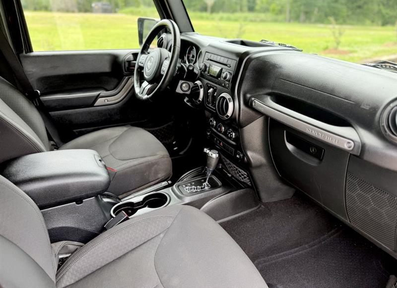 Jeep Wrangler Unlimited Sport 4WD 2015
