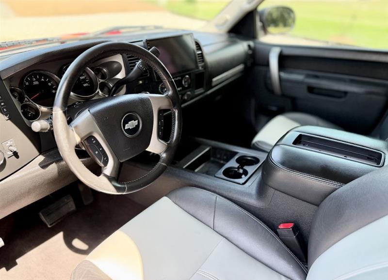 Chevrolet Silverado 1500 LT Crew Cab 4WD 2013
