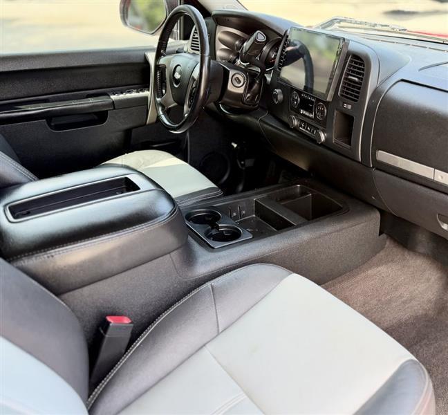 Chevrolet Silverado 1500 LT Crew Cab 4WD 2013