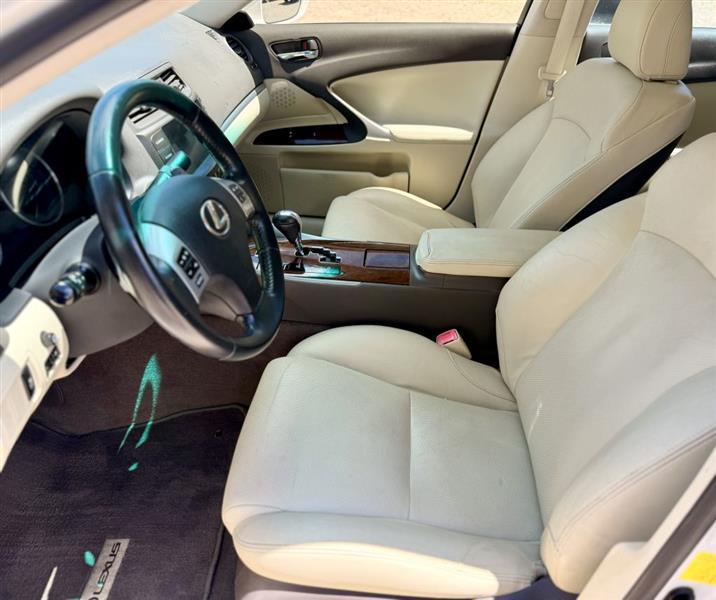 Lexus IS 250 RWD Manual 2012