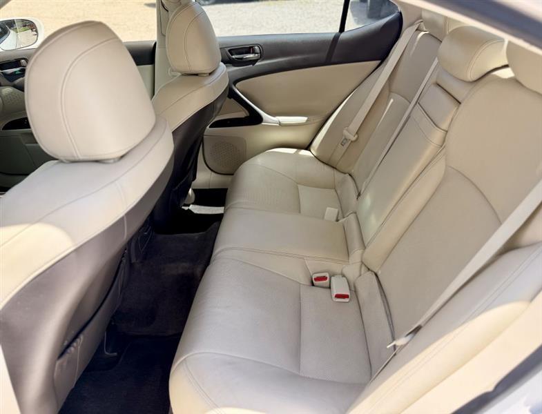 Lexus IS 250 RWD Manual 2012