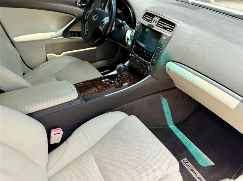 Lexus IS 250 RWD Manual 2012