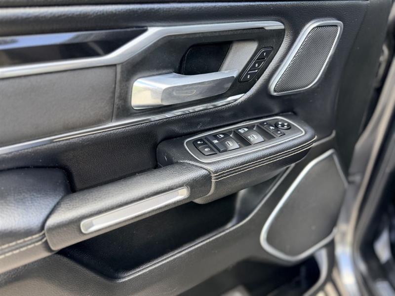 RAM 1500 Laramie Crew Cab SWB 2WD 2021