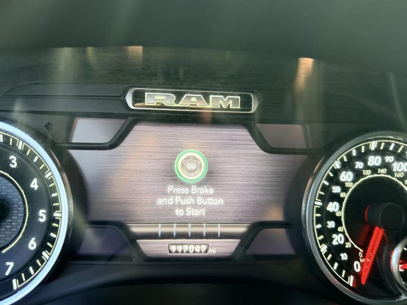 RAM 1500 Laramie Crew Cab SWB 2WD 2021