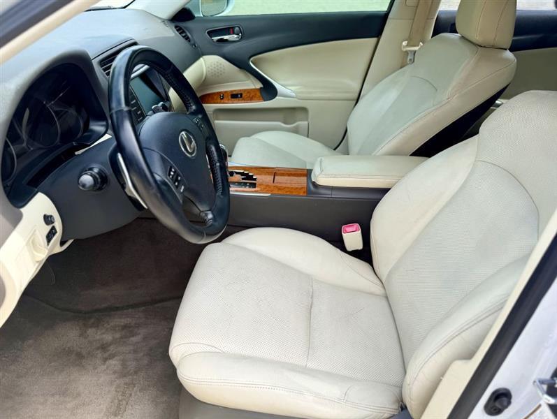 Lexus IS IS 250 6-Speed Manual 2009