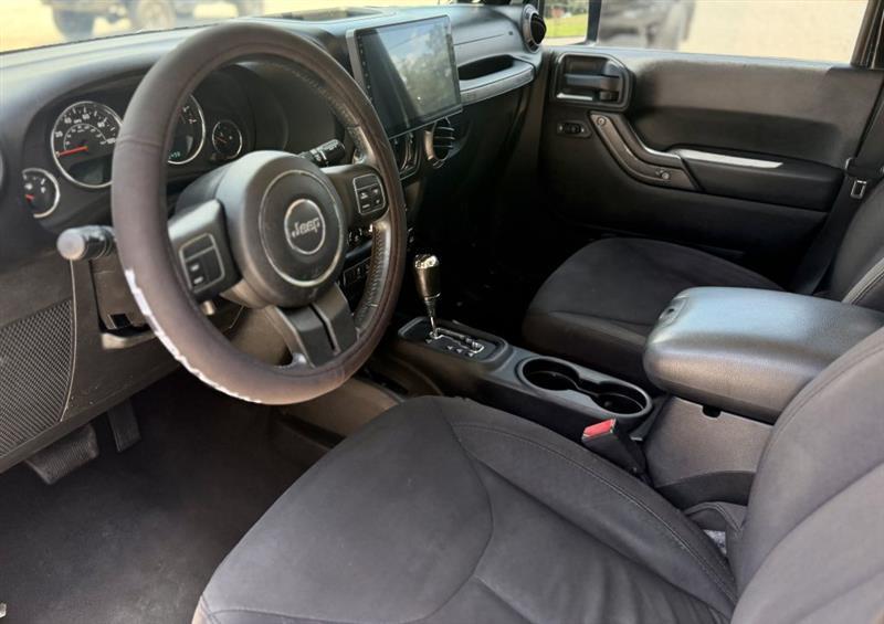 Jeep Wrangler Unlimited Sport 4WD 2012