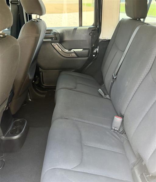 Jeep Wrangler Unlimited Sport 4WD 2012