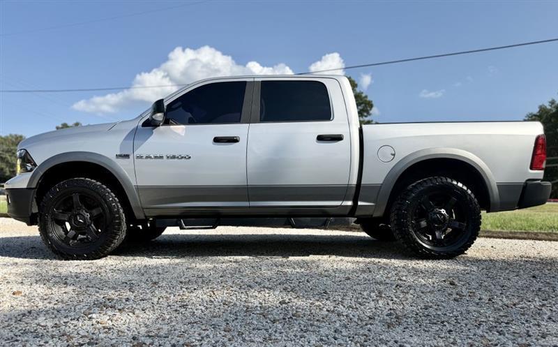 RAM 1500 SLT Crew Cab 4WD 2011