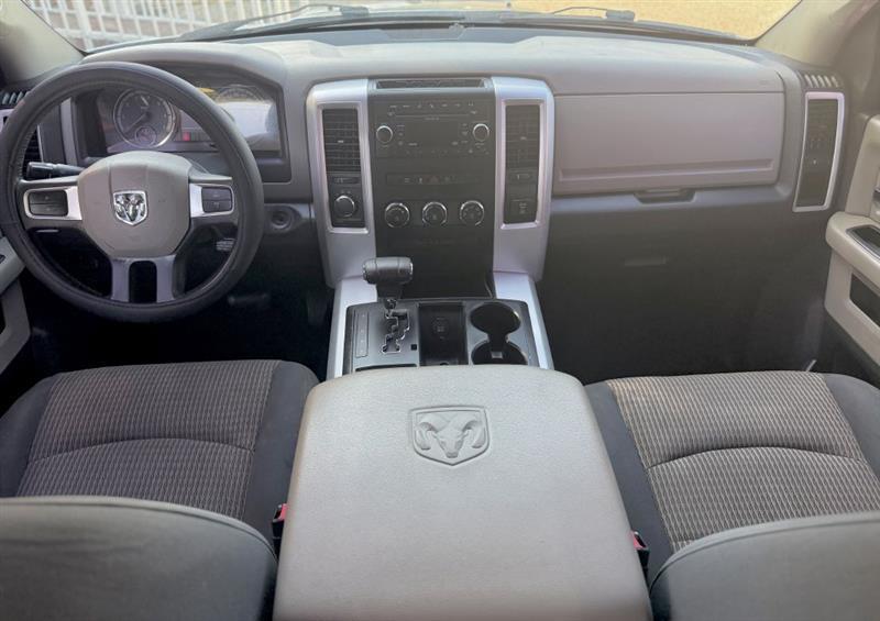 RAM 1500 SLT Crew Cab 4WD 2011