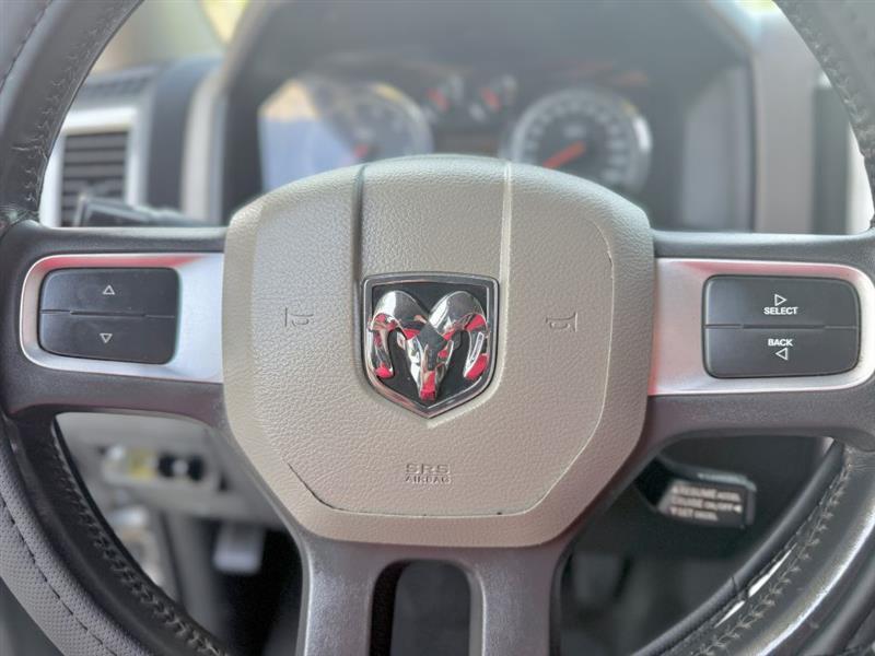 RAM 1500 SLT Crew Cab 4WD 2011