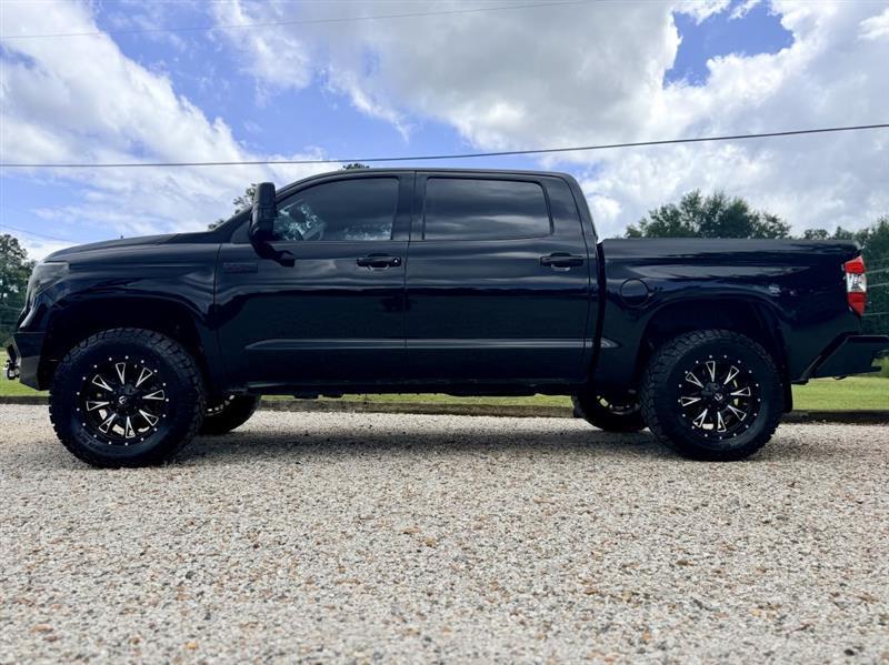 Toyota Tundra Platinum CrewMax 5.7L FFV 4WD 2016