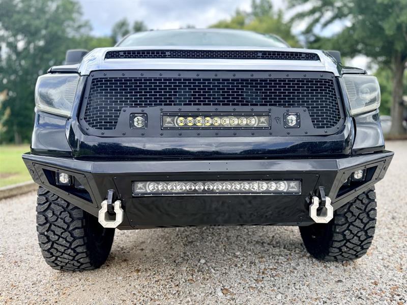 Toyota Tundra Platinum CrewMax 5.7L FFV 4WD 2016