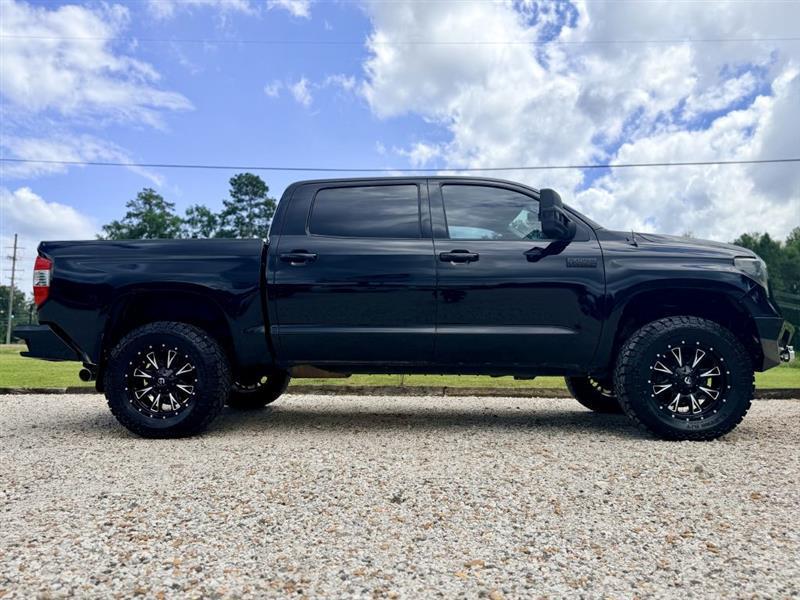 Toyota Tundra Platinum CrewMax 5.7L FFV 4WD 2016