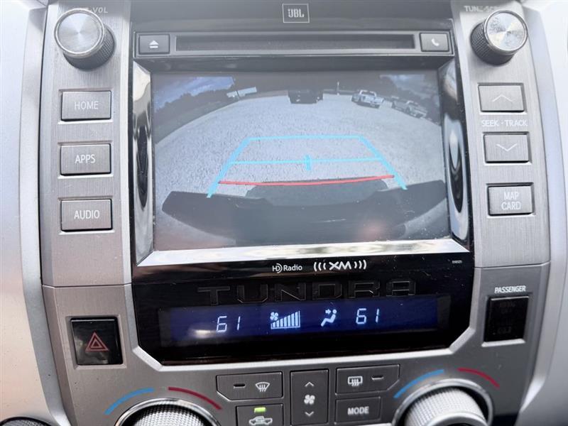 Toyota Tundra Platinum CrewMax 5.7L FFV 4WD 2016