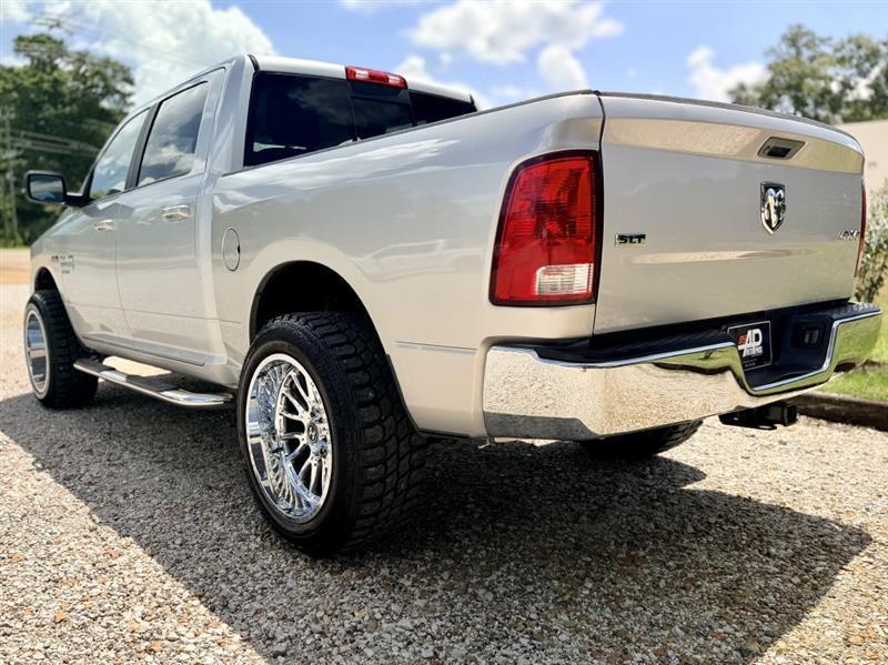 RAM 1500 Classic Tradesman Crew Cab SWB 4WD 2019