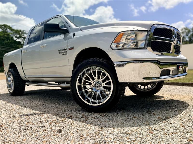 RAM 1500 Classic Tradesman Crew Cab SWB 4WD 2019