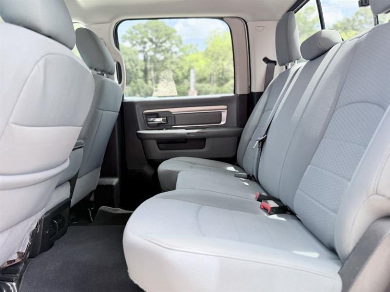 RAM 1500 Classic Tradesman Crew Cab SWB 4WD 2019