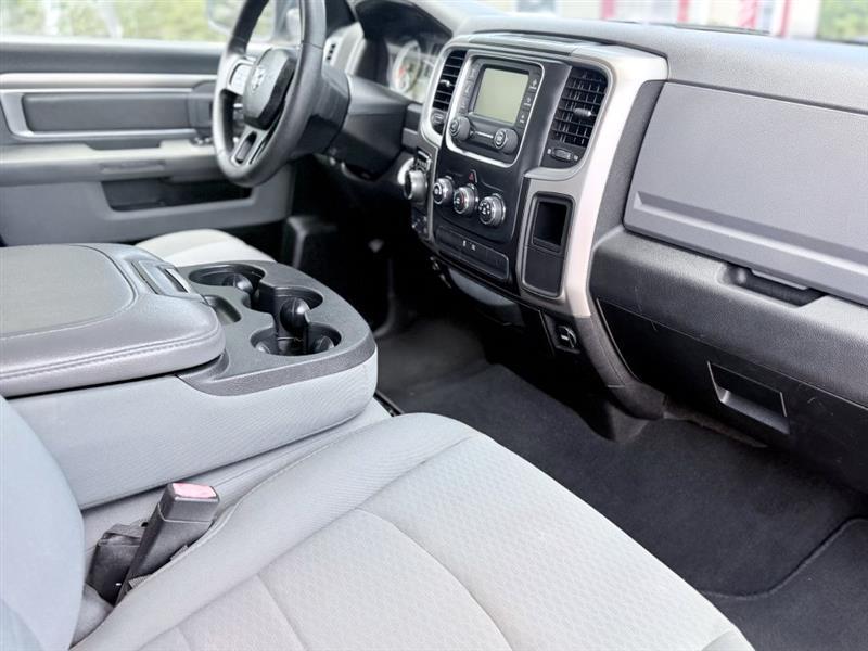 RAM 1500 Classic Tradesman Crew Cab SWB 4WD 2019