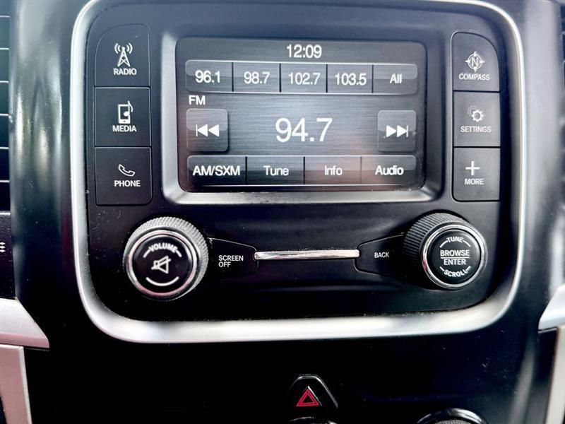 RAM 1500 Classic Tradesman Crew Cab SWB 4WD 2019