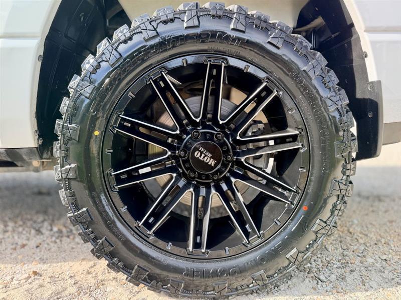 RAM 1500 Tradesman Crew Cab SB 4WD 2022