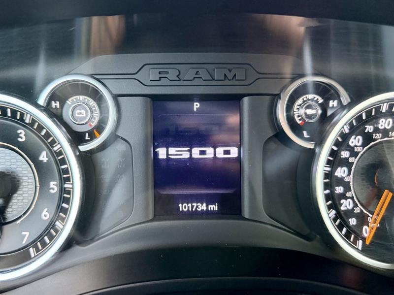 RAM 1500 Tradesman Crew Cab SB 4WD 2022