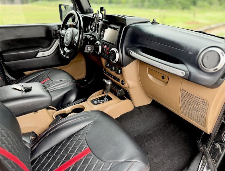 Jeep Wrangler Unlimited Rubicon 4WD 2013