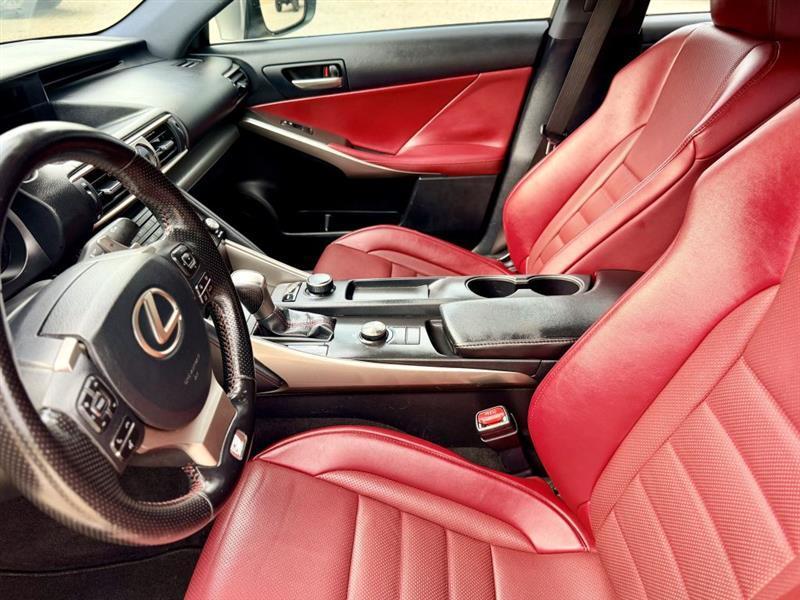 Lexus IS 300 AWD 2018