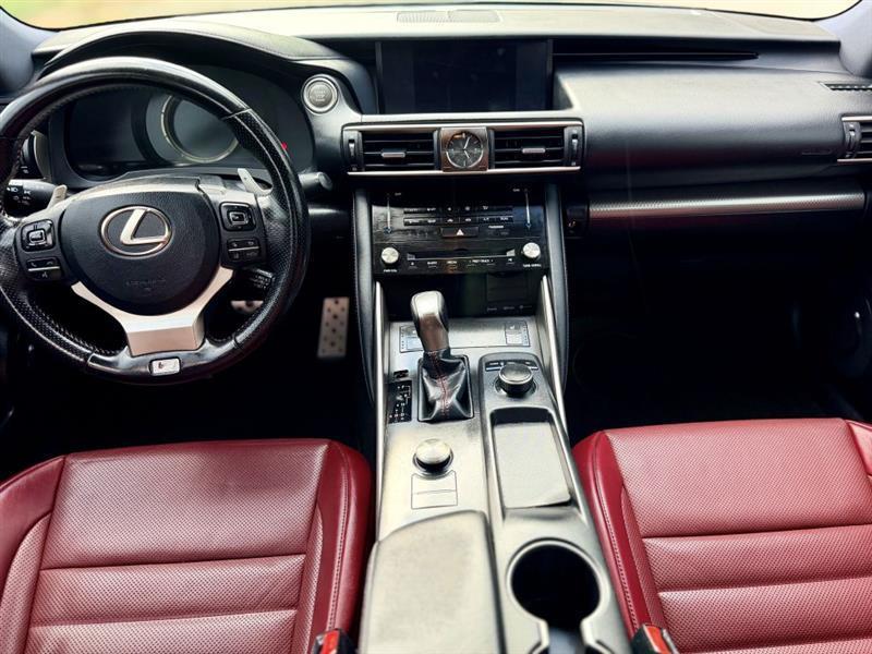 Lexus IS 300 AWD 2018