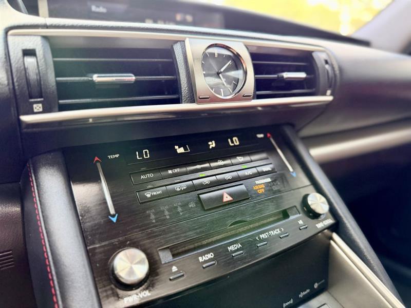 Lexus IS 300 AWD 2018