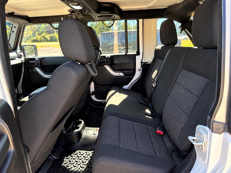 Jeep Wrangler Unlimited Sport 4WD 2012