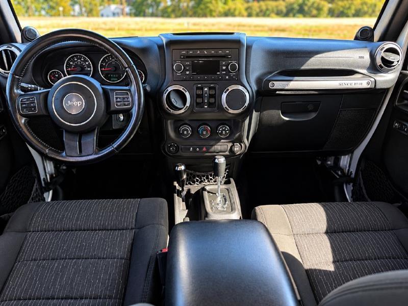 Jeep Wrangler Unlimited Sport 4WD 2012