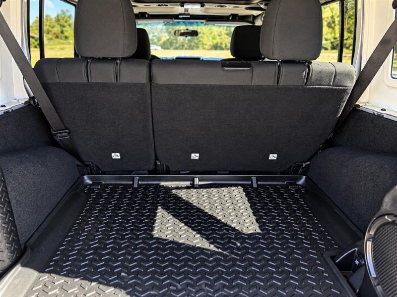 Jeep Wrangler Unlimited Sport 4WD 2012