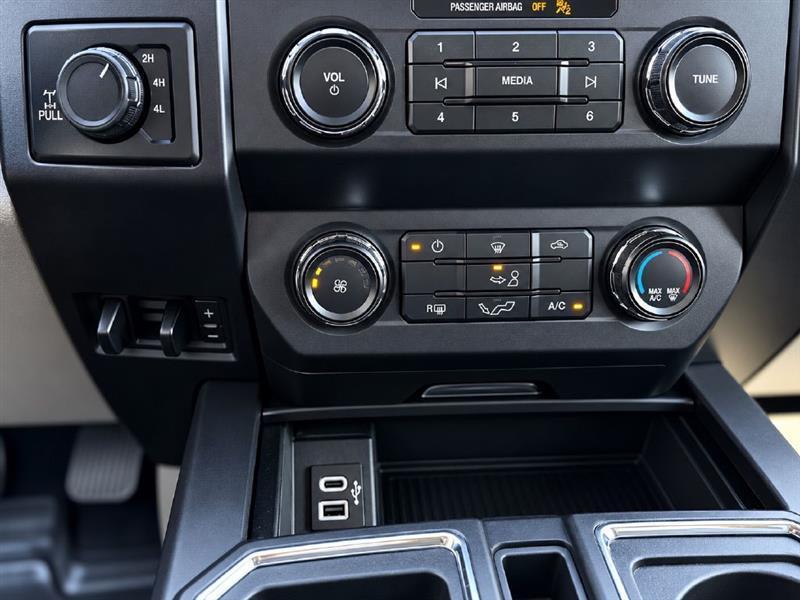 Ford F-150 XL SuperCrew 5.5-ft. Bed 4WD 2019