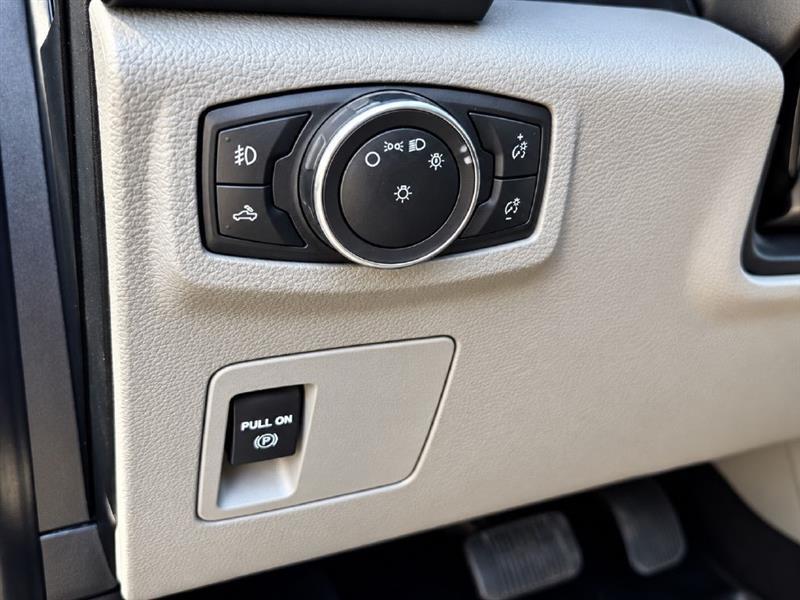 Ford F-150 XL SuperCrew 5.5-ft. Bed 4WD 2019