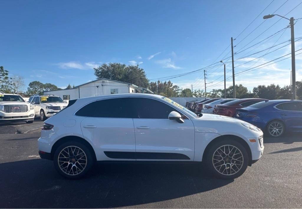 Porsche Macan  2018