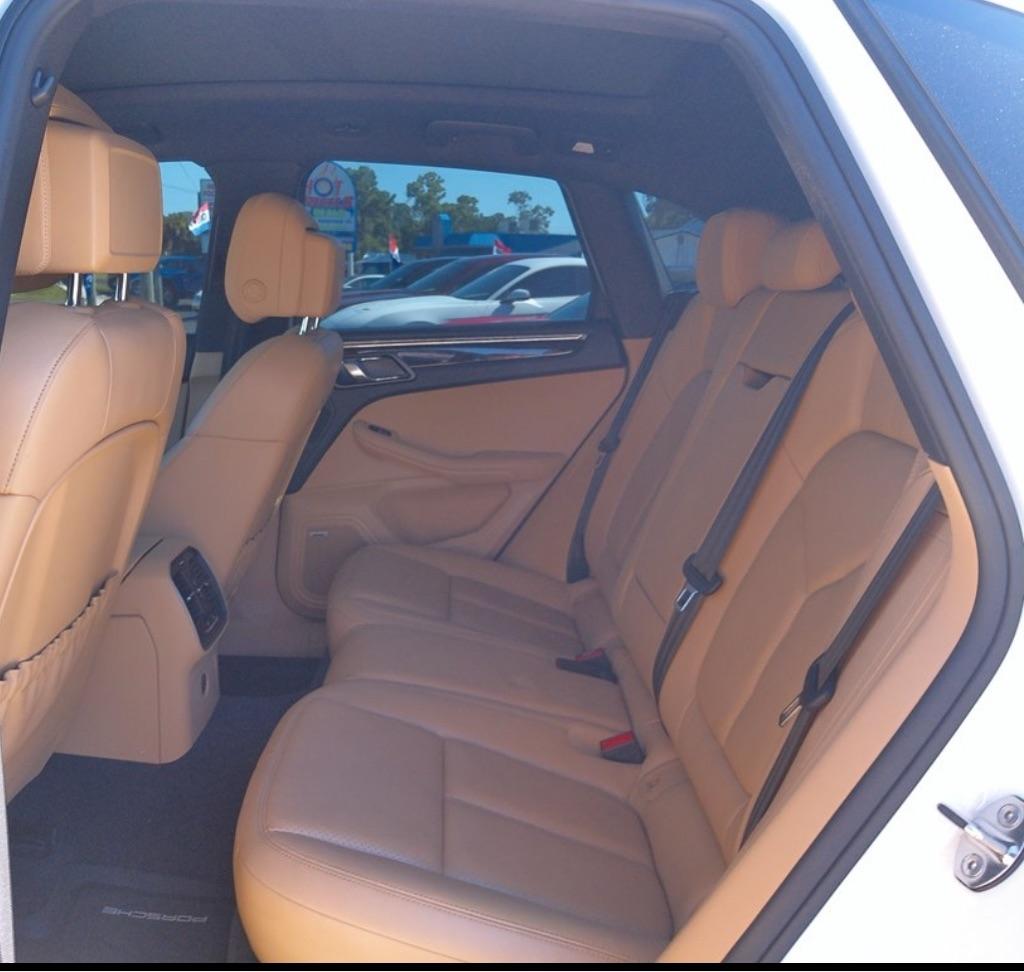 Porsche Macan  2018