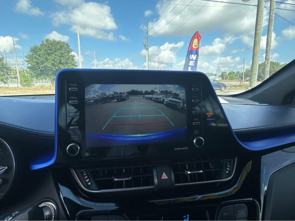 Toyota C-HR XLE 2020