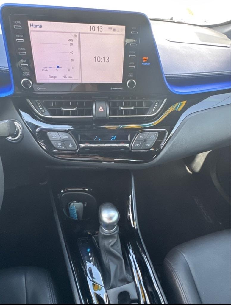 Toyota C-HR XLE 2020