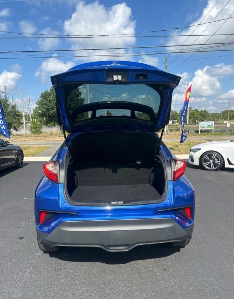 Toyota C-HR XLE 2020