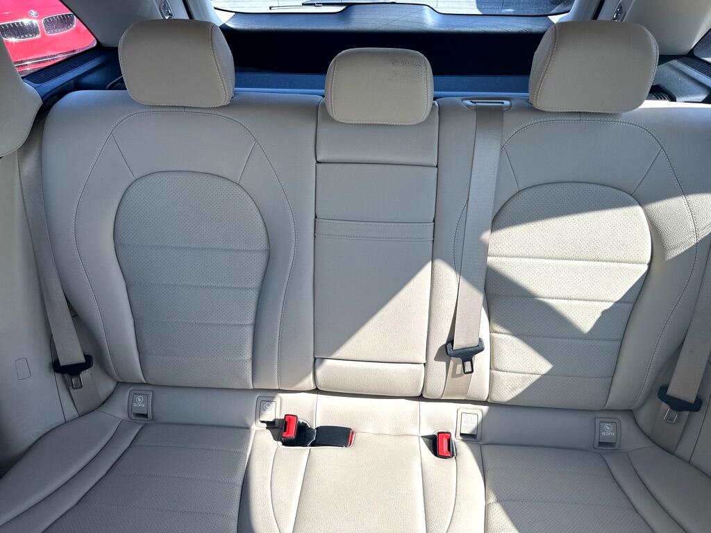 Mercedes-Benz GLC-Class GLC300 2021 Mercedes-Benz GLC-Class GLC300 2021