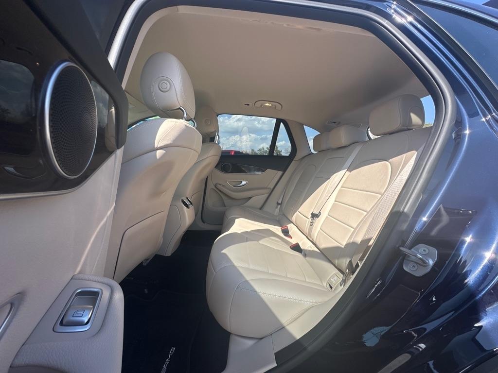 Mercedes-Benz GLC-Class  2021