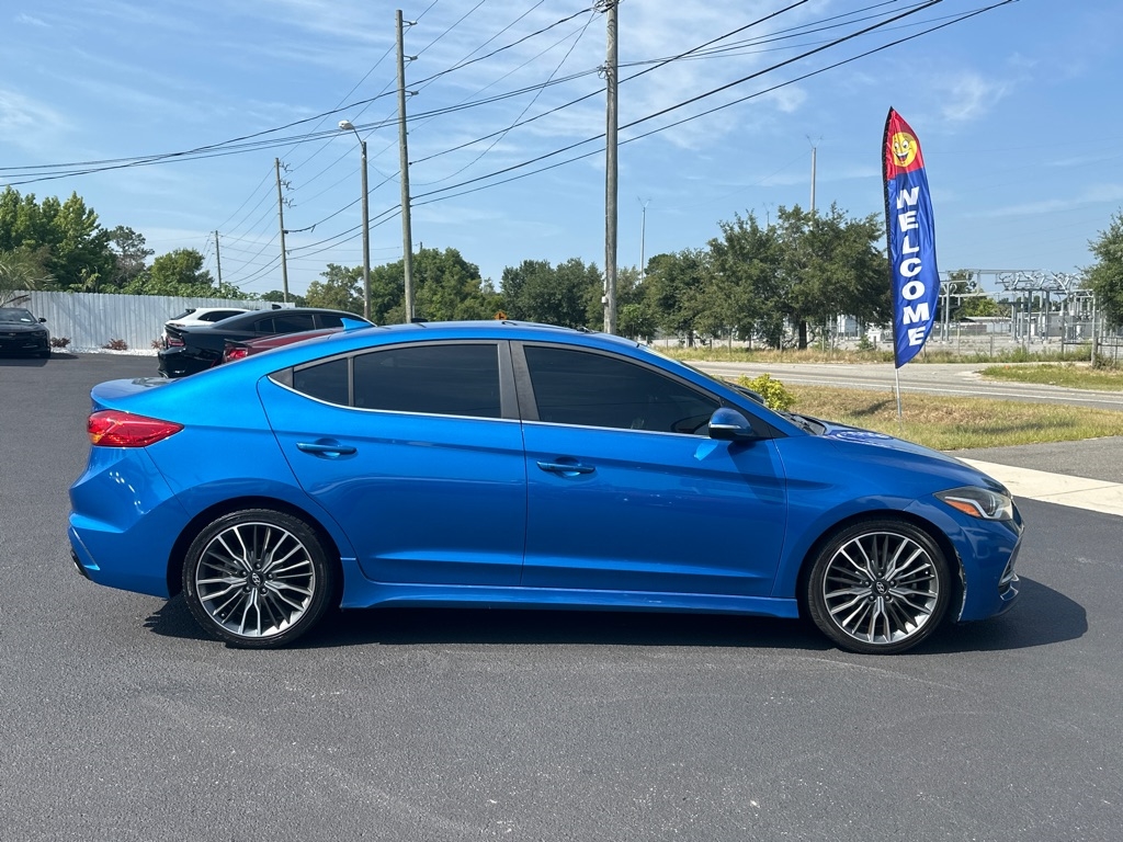 Hyundai Elantra  2018