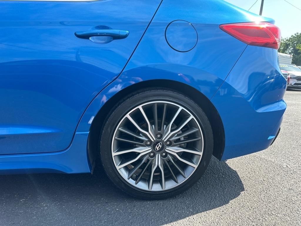 Hyundai Elantra  2018