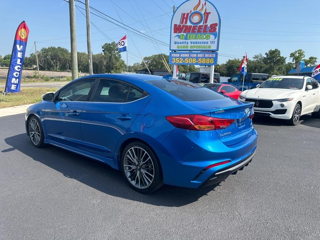 Hyundai Elantra  2018