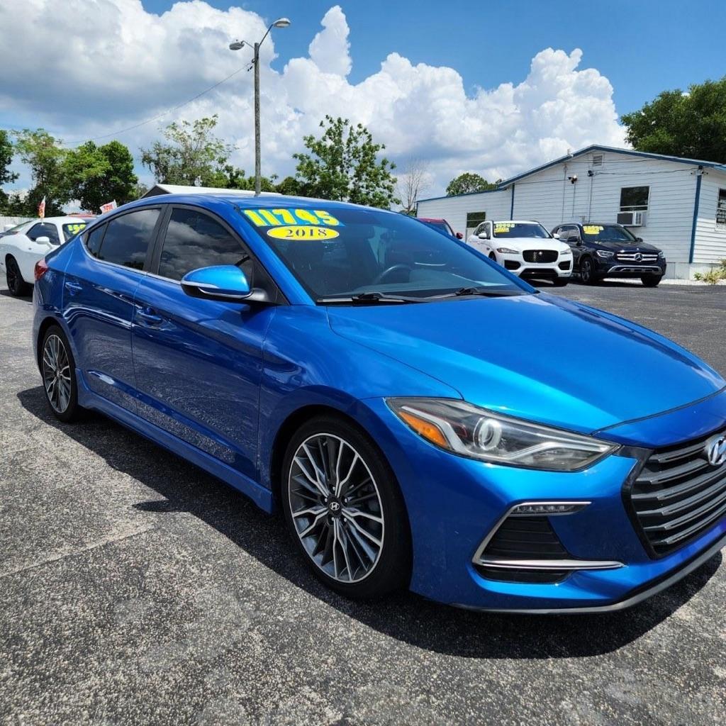Hyundai Elantra  2018