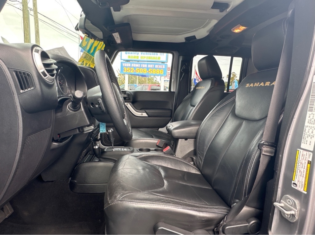 Jeep Wrangler Unlimited Sahara 4WD 2014