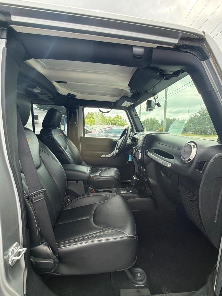 Jeep Wrangler  2014