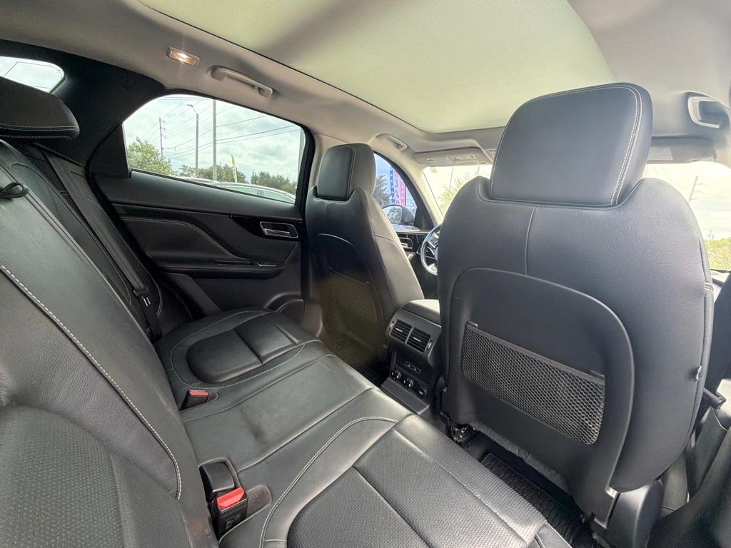 Jaguar F-Pace 25t R-Sport AWD 2018