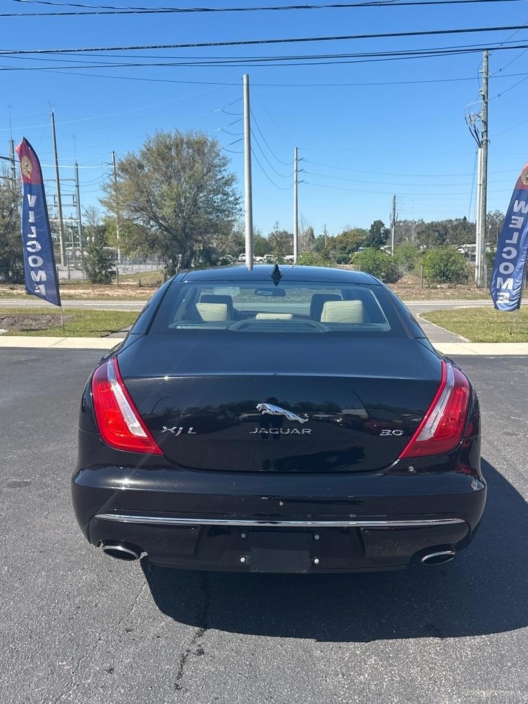 Jaguar XJ-Series  2016